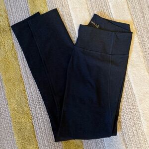 Outdoor Voices 7/8 Warmup Legging in Black textured compression Size Medium